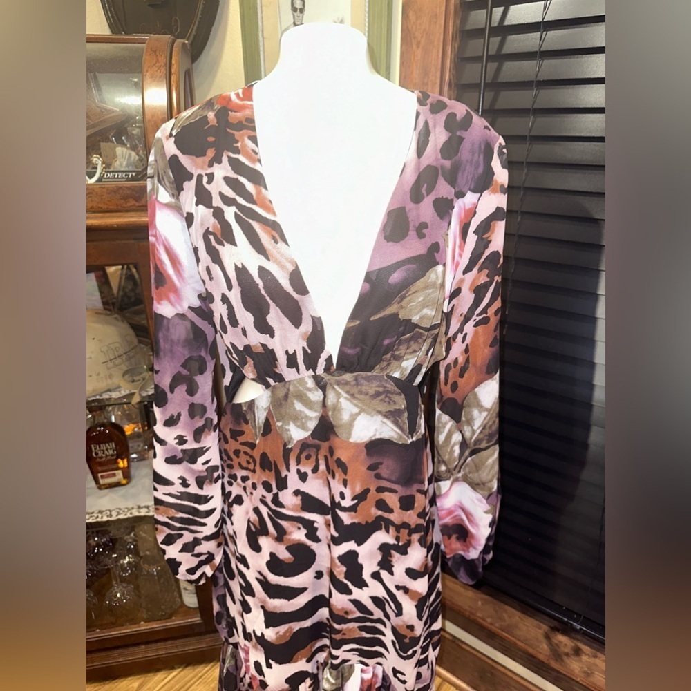 NWT  GIFFNISETTI Leopard Print Long Sleeve Ruffle Hem Dresses Party Maxi Dress - Picture 3 of 10